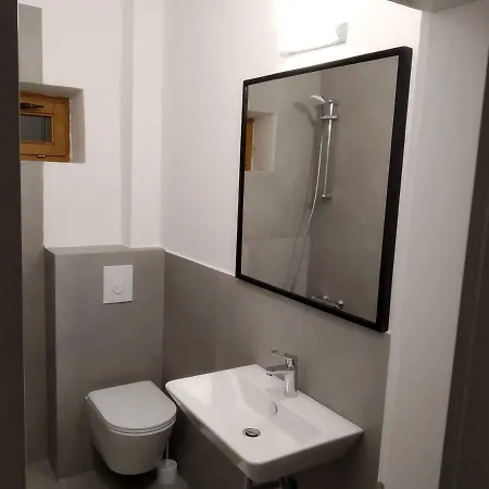43 Guest house