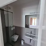 Πανσιόν 43 Lini